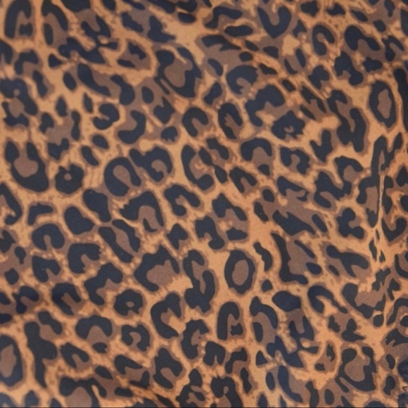 NWT Hottt π₯ Kendall and Kylie Leopard Bandeau Bikini πΈπππ΄ - Picture 11 of 11